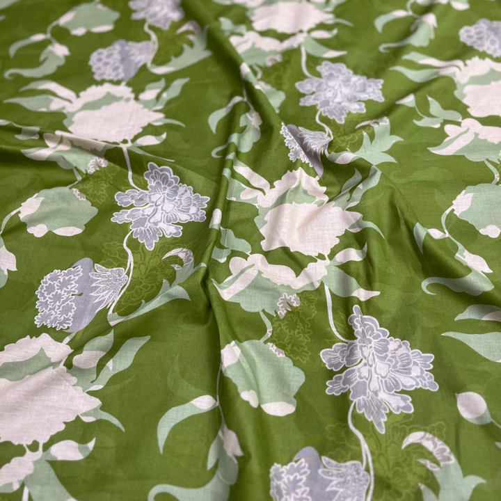 High-Density Floral Print Cambric Cotton 44 Inch Width Breathable Garment Fabric