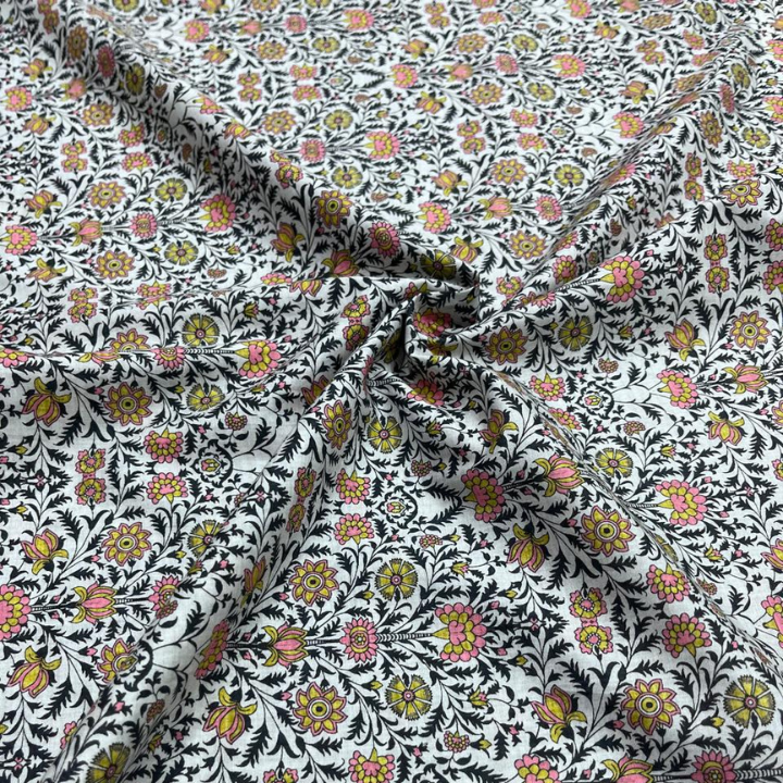 High Quality Big Width Cambric Cotton Prints Soft & Breathable Fabric
