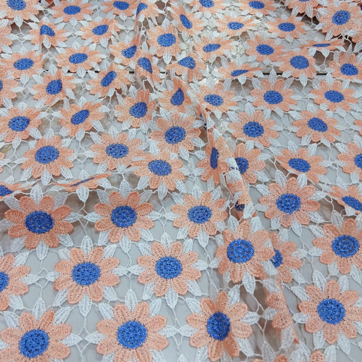 3D Floral Mesh Fabric Large Daisy Chain Pattern 50 Inch Width