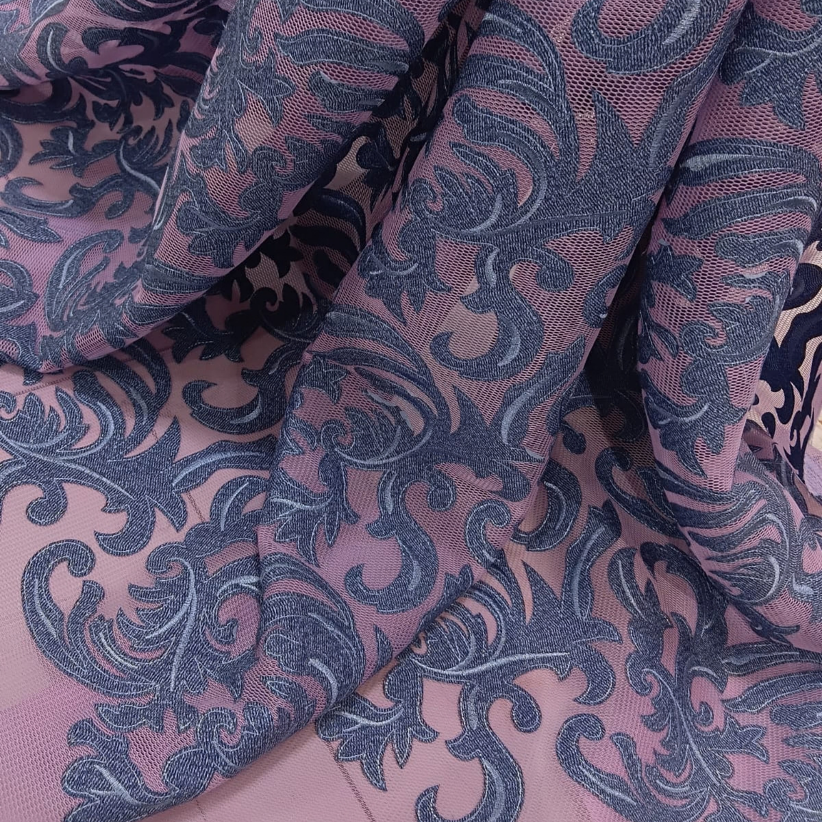 Patch Embroidery on Fulful Net Fabric Big Width Baroque Damask Scroll Pattern